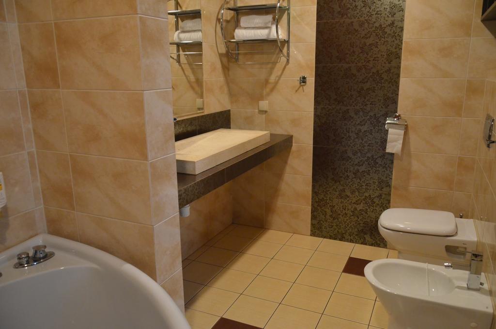 Shuma Hotel Dabrowa Gornicza Exterior photo
